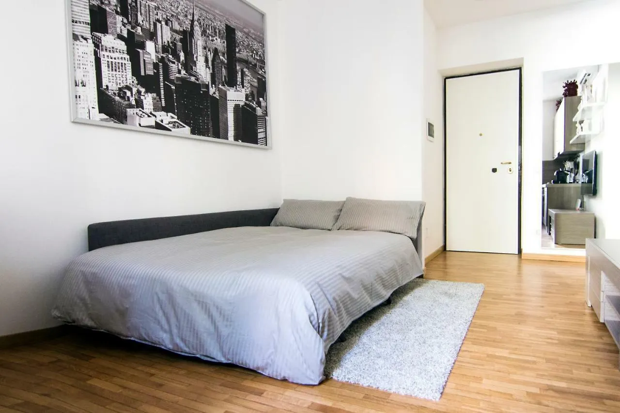 Hermes Apartment Milan 0*,  Italy